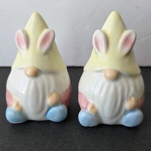 Easter Bunny Gnomes Ceramic Salt & Pepper Shakers Pastel Spring Home Decor
